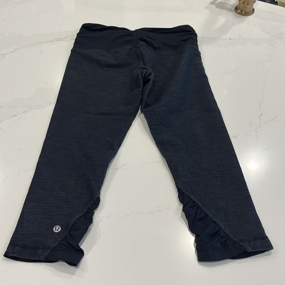 Lululemon leggings - Picture 5 of 6